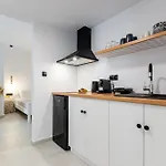 Golden Bay 아파트호텔 3*