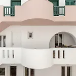 Golden Bay 아파트호텔 아기오스프로코피오스