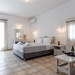 Golden Bay Apartahotel 3*