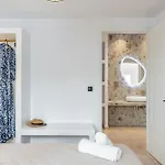 Golden Bay Lejlighedshotel