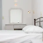 Golden Bay Apart Otel Agios Prokopios (Naxos)