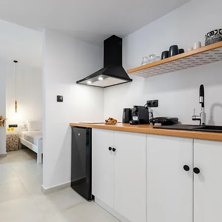 Golden Bay Lägenhetshotell 3*