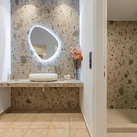 Golden Bay Lägenhetshotell 3*