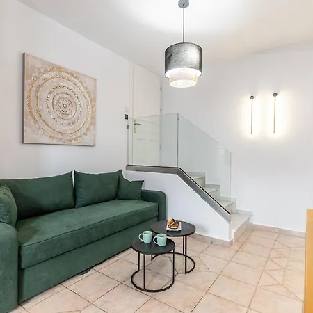 Lägenhetshotell Golden Bay 3*