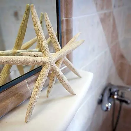 Апарт-отель Golden Bay 3*