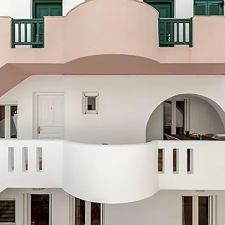 Апарт-отель Golden Bay 3*