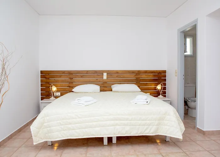 Golden Bay Apartahotel 3*