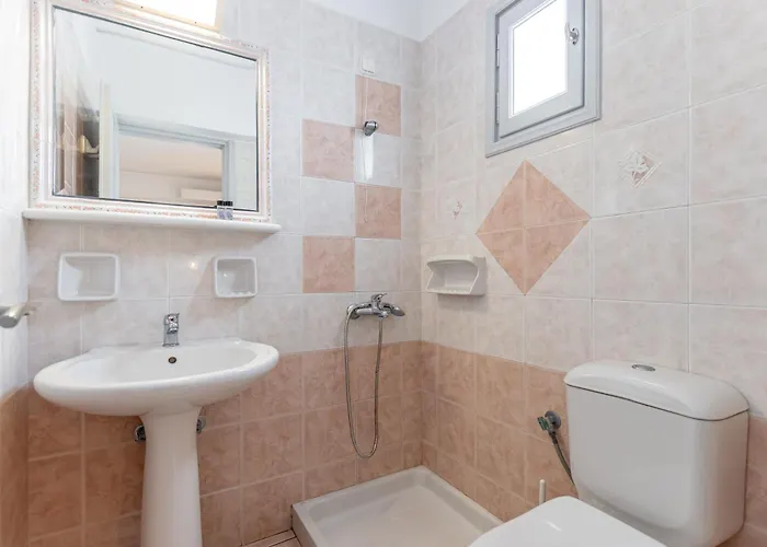 Golden Bay 3* Agios Prokopios (Naxos)